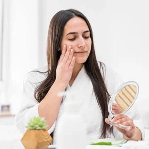 Hydrates-and-Nourishes-the-Skin